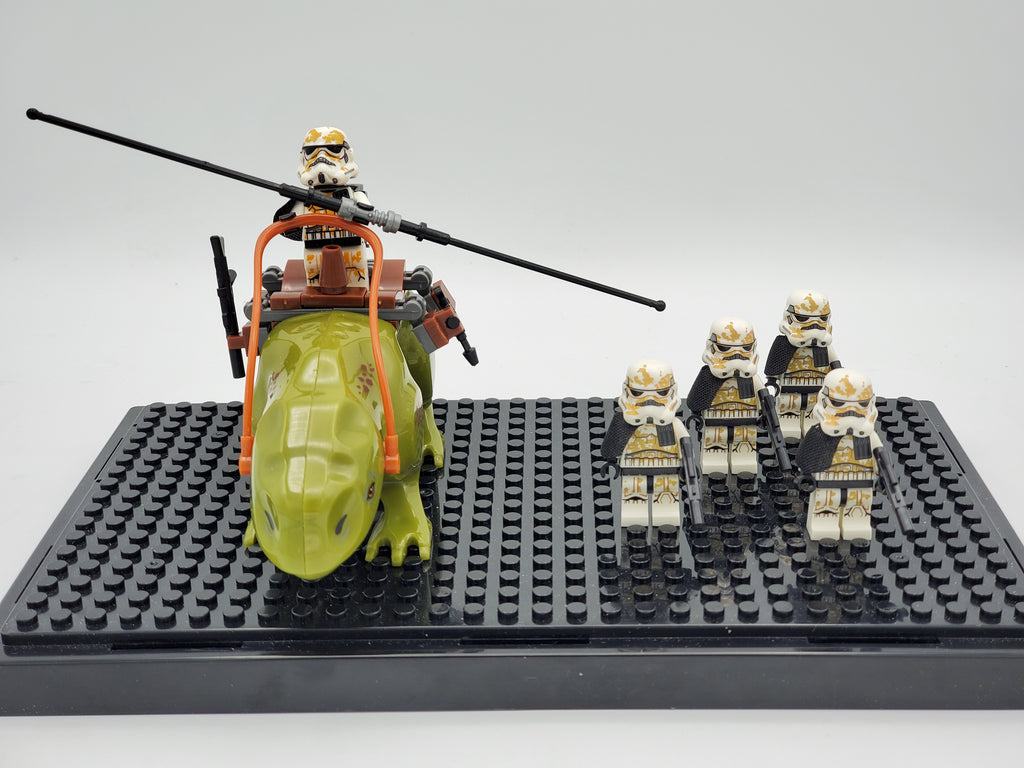 Star Wars Desert Troopers + Dewback 5 Minifigures Set