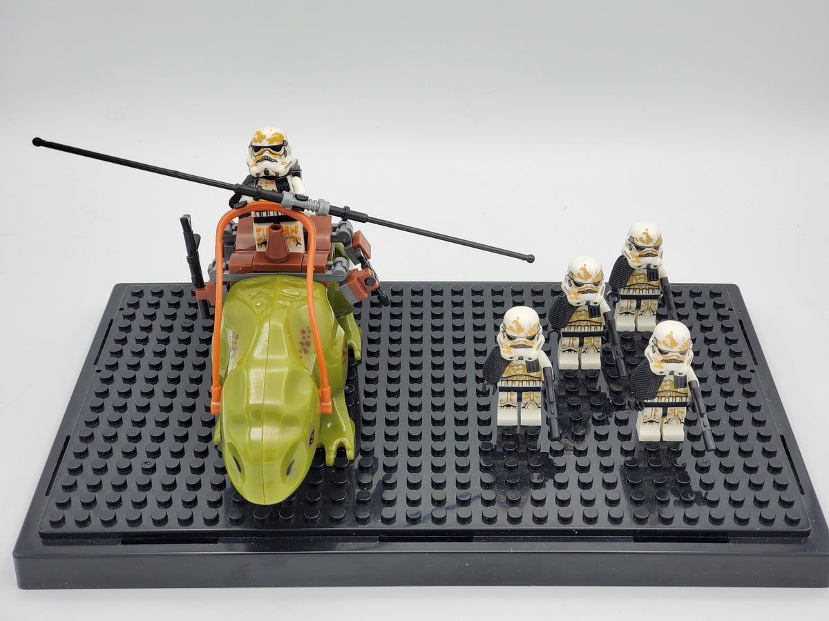 Star Wars Desert Troopers + Dewback 5 Minifigures Set