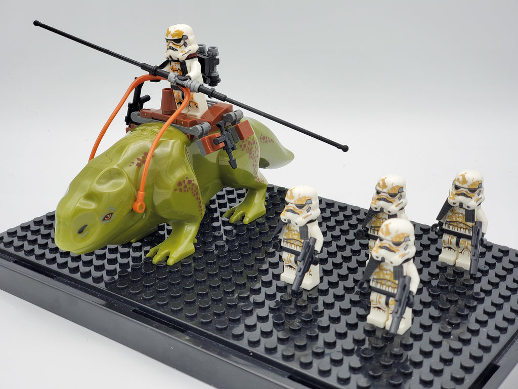 Star Wars Desert Troopers + Dewback 5 Minifigures Set