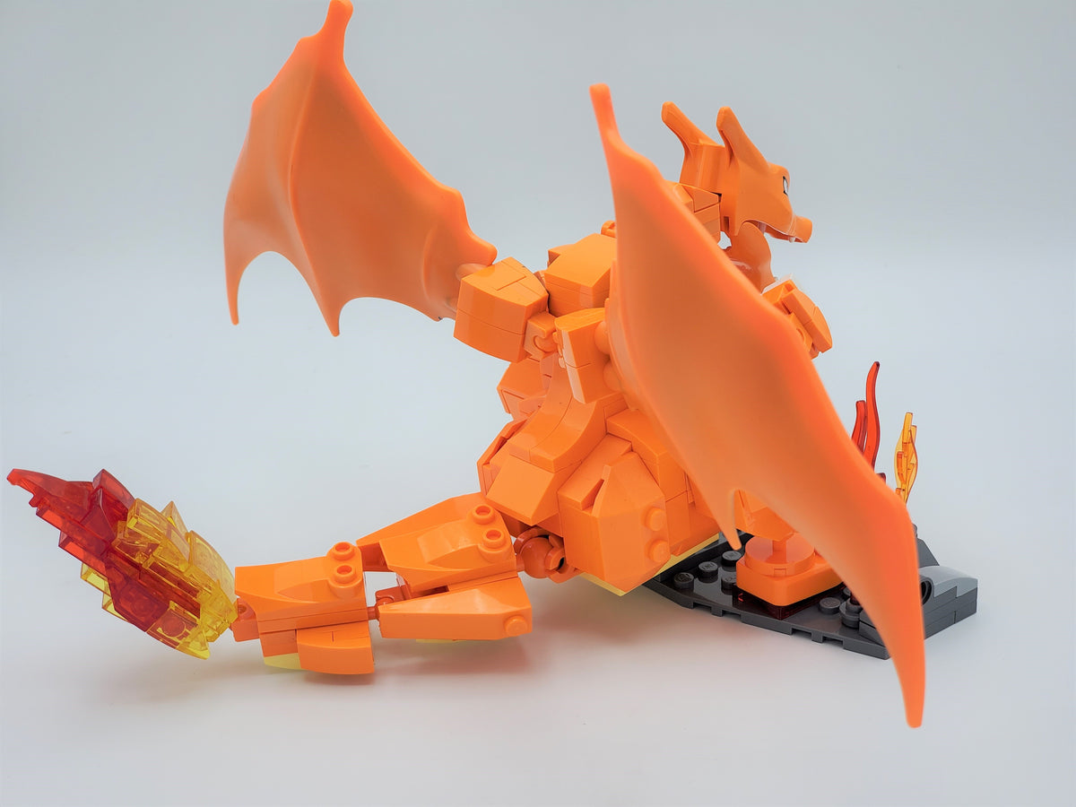 Pokemon Charizard Custom Building Blocks Set
