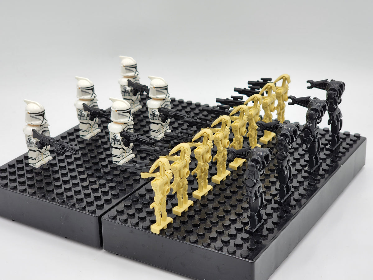 Star Wars Clone Wars Mini Battle Set, Phase 1 Clone Troopers vs Battle Droids with Carrying Case and Foldout Display 18pcs