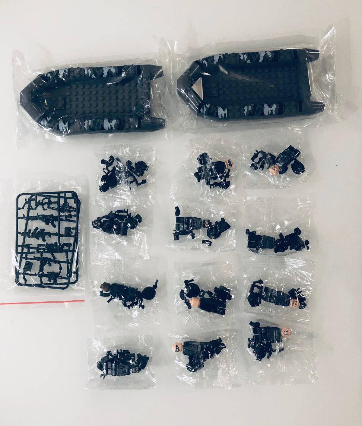 SWAT Team 12 Minifigures + Boats x2 Special Forces Sets